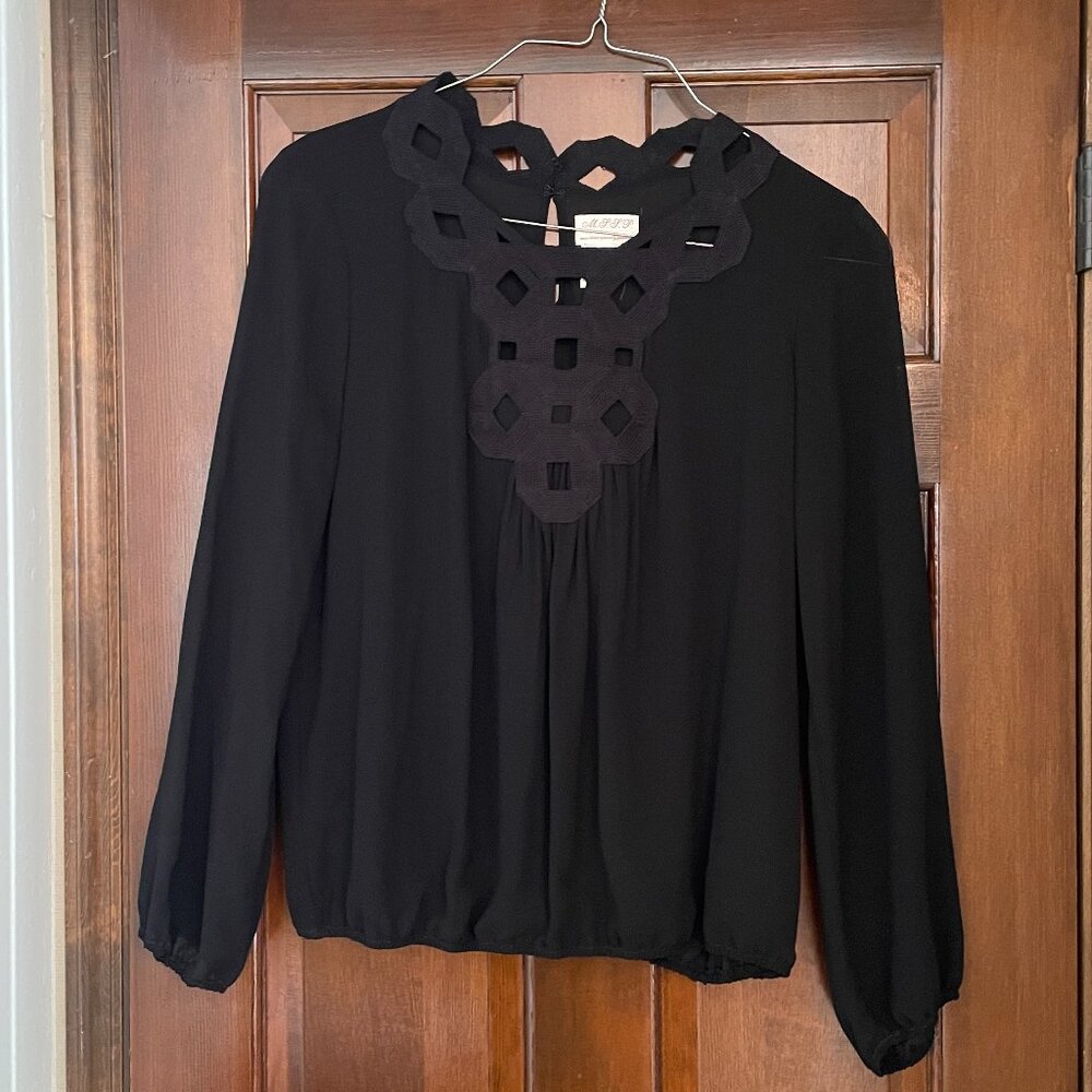 Vintage Size Large Max Studio Specialty Products black blouse with ornate trim